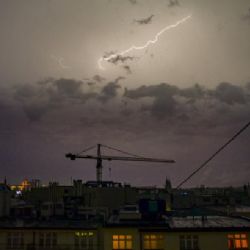 Meteorologové vydali varování před silnými bouřemi v části Česka