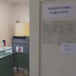 Obyvatelé deseti obcí vybírali nová zastupitelstva místo těch, která se rozpadla