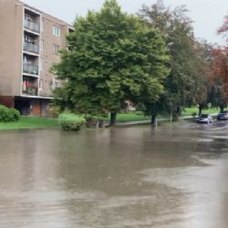 Olomouckým krajem prošly silné bouřky, voda zaplavila sklepy nebo garáže
