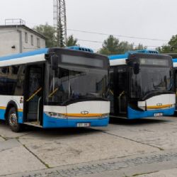 Ostravský dopravní podnik poslal na Ukrajinu už deset autobusů. Chce věnovat i tramvaje