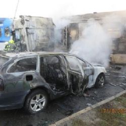 Škoda po srážce na železničním přejezdu v Olomouci je 36 milionů. Hasiči vyzdvihli reakci vlakvedoucího