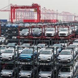 Nová dohoda mezi Británií a USA vstupuje v platnost