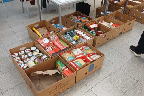 obrázek:Potravinová pomoc v kraji sílí: více balíčků a hygieny pro potřebné