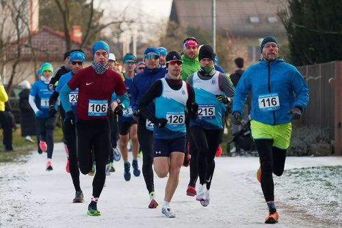 obrázek:Silvestrovský běh Hrabová 31. 12. 2025 — start v 10:00 u Sokola