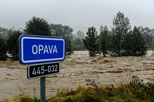 Foto: Moravskoslezsko znovu pod vodou: evakuace, výpadky elektřiny a naděje na zlepšení