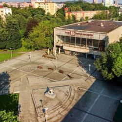 Ve Frýdku-Místku místo kina Bezruč vyroste parkovací dům pro 332 aut