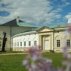 Areál zámku Kačina zahajuje návštěvnickou sezónu