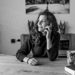 Z mobilů se vloni v rámci Česka volalo výrazně častěji