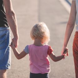 Znáte výjimečného pěstouna? Nominujte ho na ocenění