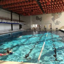 Krnovský bazén zavřený kvůli trhlinám ve konstrukci