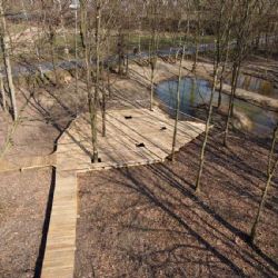 V Ostravě otevřen unikátní přírodní park: Stezky, mostky a herní plochy!