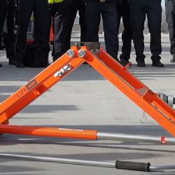 Hasiči z Moravskoslezska se školí na zásahy s elektroauty