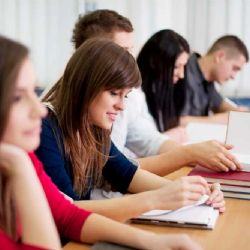 „Počet středoškoláků v Moravskoslezsku roste, mateřské školy zaznamenávají úbytek“