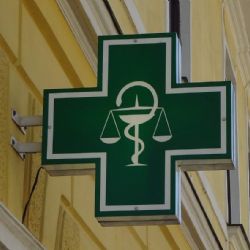 Lékárna Městské nemocnice Ostrava nově v parkovacím domě s moderním vybavením