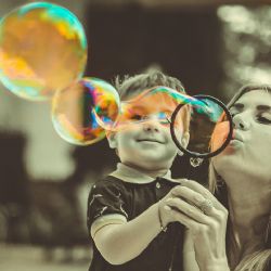 Matka v tíživé situaci získala první městský byt