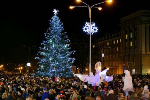 obrázek:Ostravské vánoční trhy 2025: Hvězdy, kluziště a zářivá atmosféra!