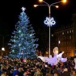 Ostravské vánoční trhy 2025: Hvězdy, kluziště a zářivá atmosféra!